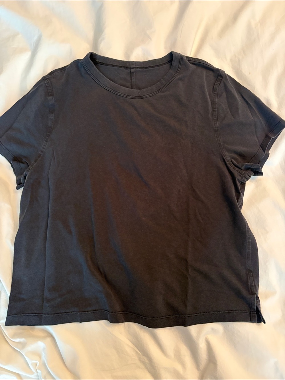 Lululemon Cropped Classic Crewneck T-Shirt in Charcoal